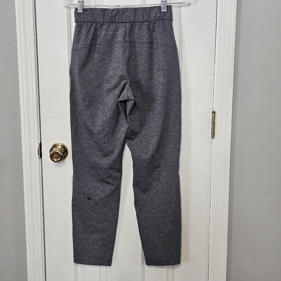 Lululemon On The Fly Pant 27" size 2 - Picture 5 of 8